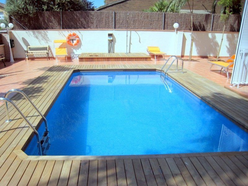קסטלדפלס Apartamentos Caru מראה חיצוני תמונה